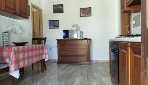 Classic One-Bedroom Apartment with King Bed