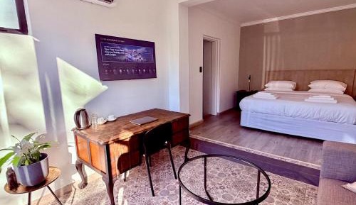 Business King Room