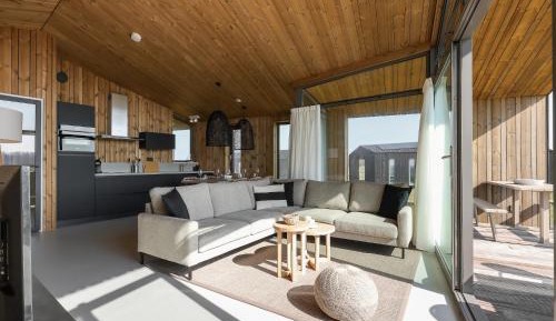 Three-Bedroom Holiday Home 