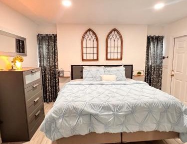 Studio Apartment with King Bed