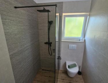 Deluxe Double Room with Shower