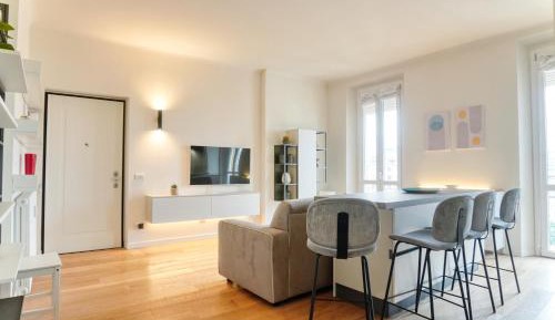 Superior One-Bedroom Apartment with Balcony