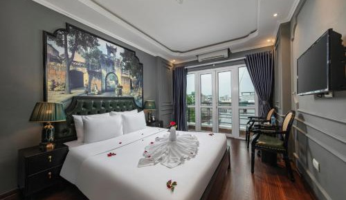 Queen Room with Balcony
