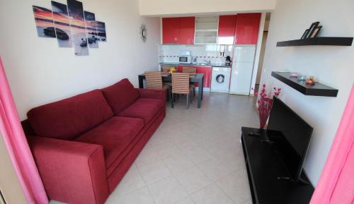 One-Bedroom Apartment with Sea View