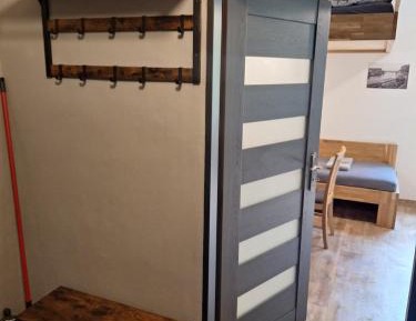 One-Bedroom Apartment - Non-Smoking