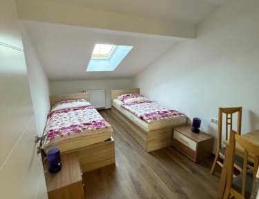 Single Room with Shared Bathroom