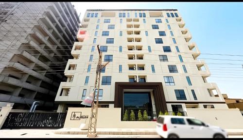 One-Bedroom Apartment with City View