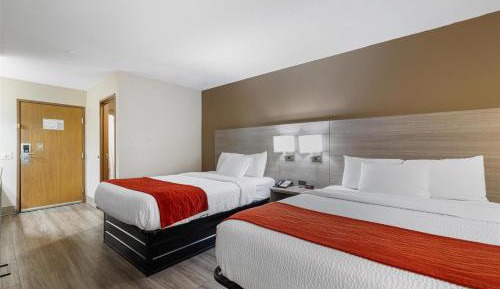 Queen Room with Two Queen Beds