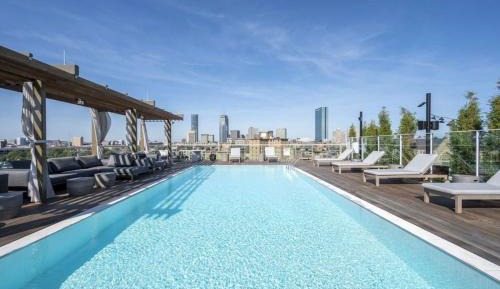 Three-Bedroom Apartment - High Floor