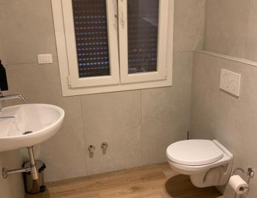 Single Room with Private External Bathroom