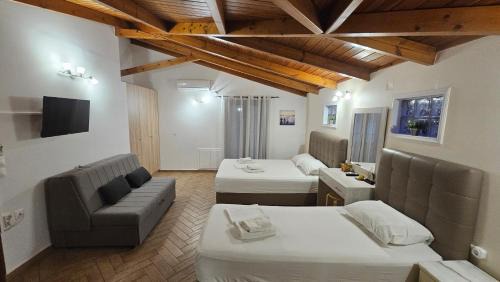 Superior Studio with Sea View (3 Adults)