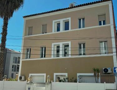 Apartment - Split Level