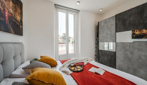 One-Bedroom Apartment with Terrace