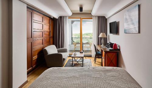 Superior Room with Balcony and River View