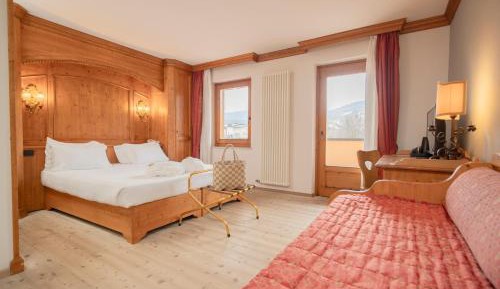 Standard Queen Room