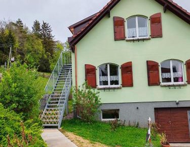 Family Room with Mountain View
