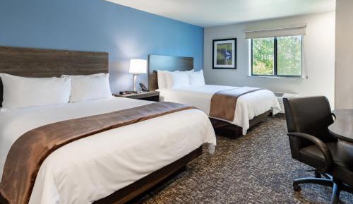 Queen Room with Two Queen Beds - Mobility Accessible