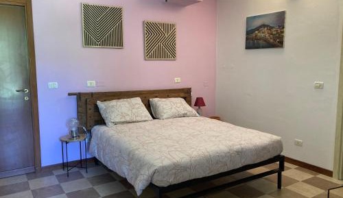 Standard Double Room with Shared Bathroom