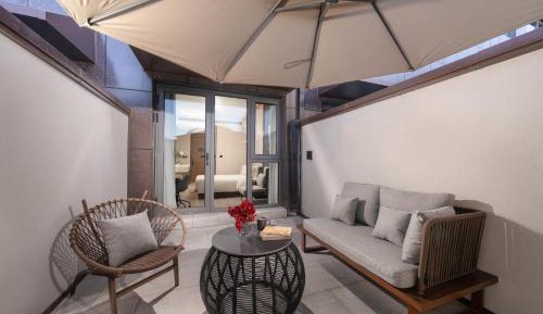 Executive Double Room with Courtyard