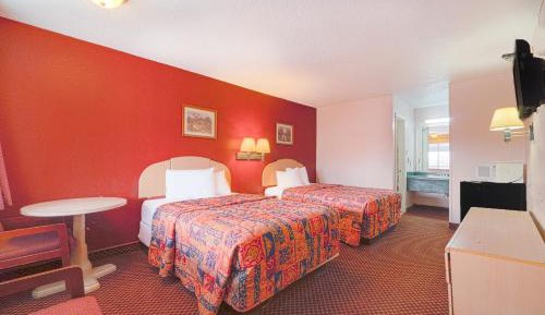 2 Queen Bed