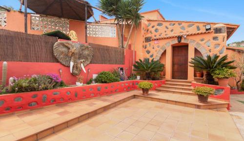 Three-Bedroom Superior Apartment