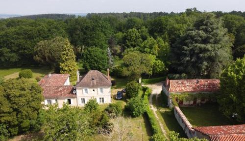 Three-Bedroom Superior Apartment