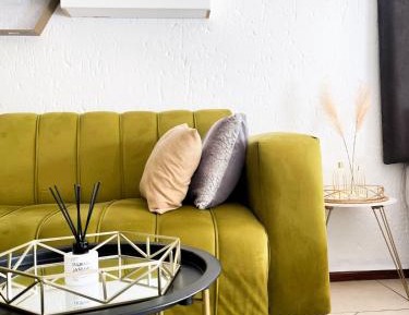 Studio Apartment with Balcony