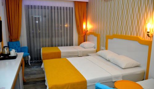 Triple Room with Balcony