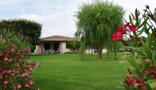 Apartment with Garden View
