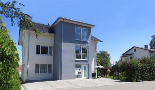 Superior One-Bedroom Apartment