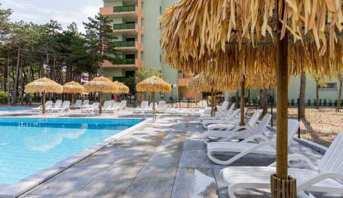 Three-Bedroom Superior Apartment