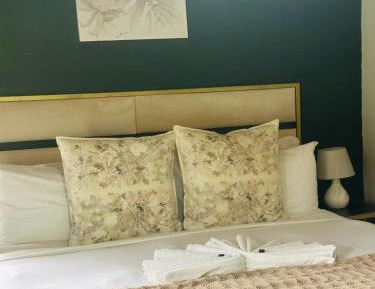 Deluxe Double Room with Shower