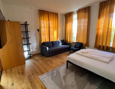 Quadruple Room with Shared Bathroom