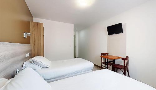 Twin Room with Private Bathroom