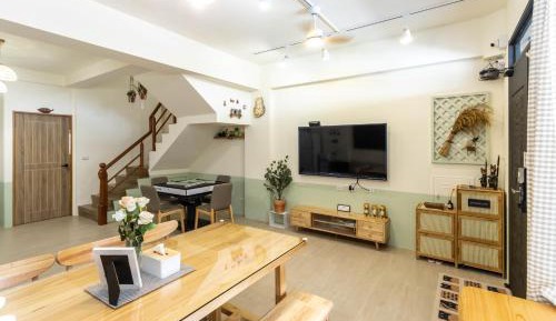 Three-Bedroom Holiday Home 