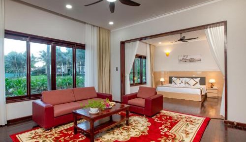 Villa - Beach Front