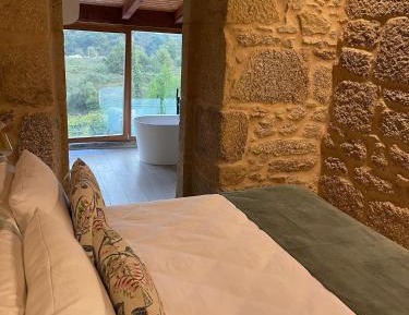 Deluxe Double Room with Bath