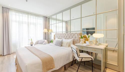 Suite with Balcony