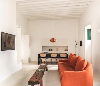 Apartment with Pool View 