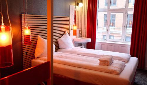 Double or Twin Room with Shared Bathroom