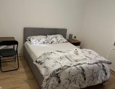 Double Room with Shared Bathroom