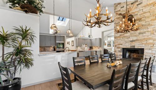 Five-Bedroom Apartment