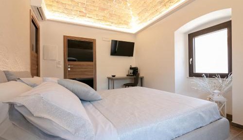 Triple Room with View