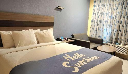King Room - Non-Smoking