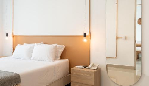 Studio Apartment with One Double Bed