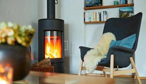 Three-Bedroom Apartment with Shower