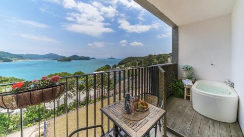 Double Room With Sea View 7