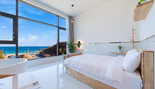 Double Room with Sea View 2