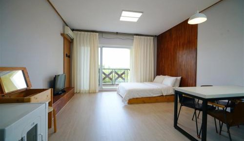 Double Room 2