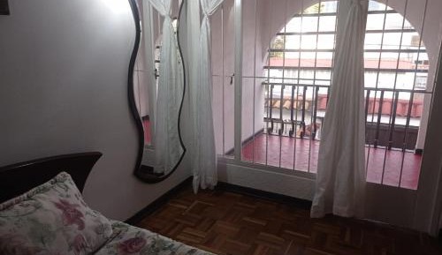 Deluxe Room (1 adult + 1 child)